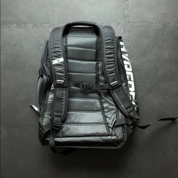 hyperfly pro comp backpack